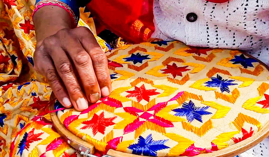 New imagination of silhouettes