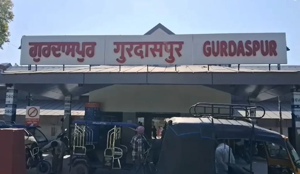 Gurdaspur station