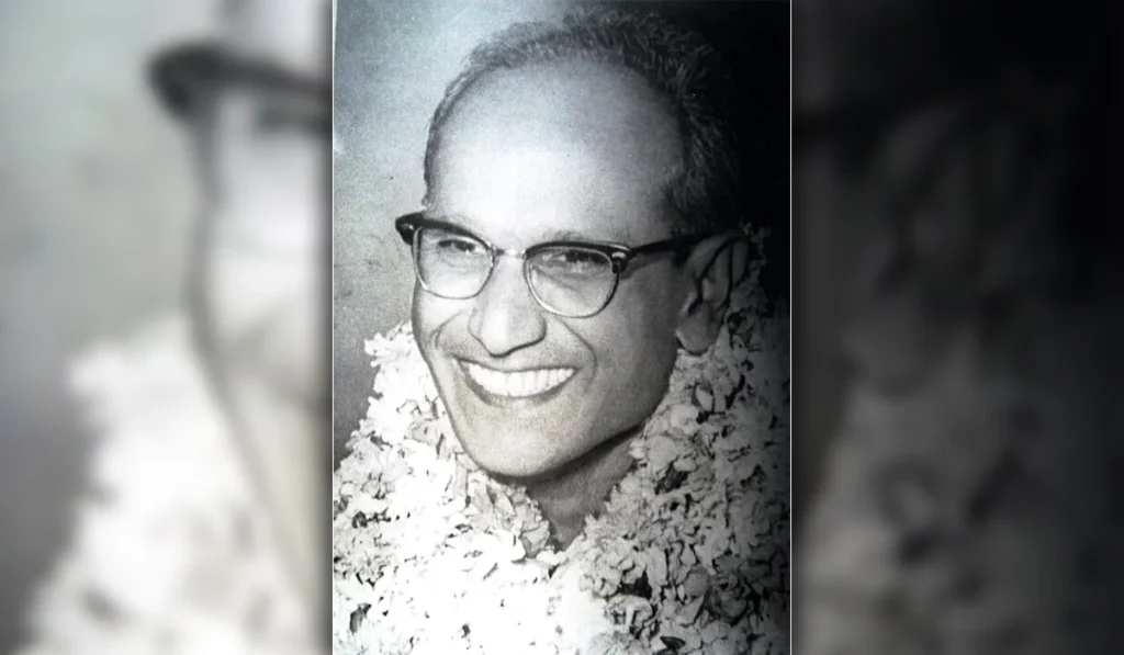 Propagation of revolutionary ideas