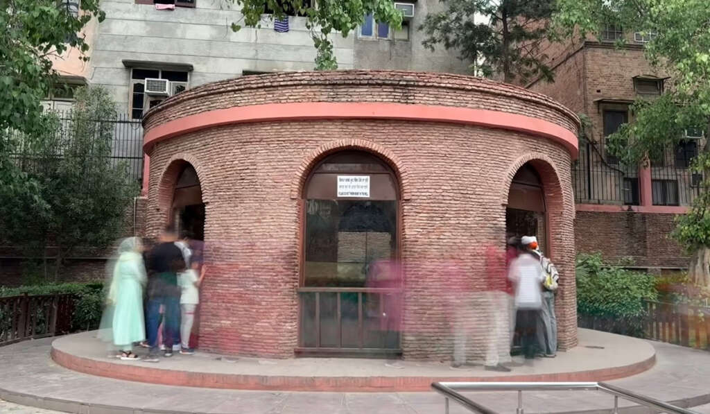 The Soil of Jallianwala Bagh: The Blood-Soaked Massacre of Innocent People 8 people jumped into a well