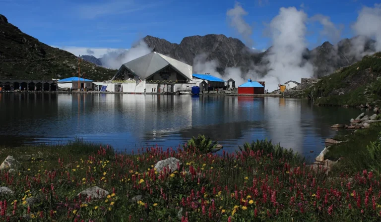 Gurdwara Hemkund Sahib