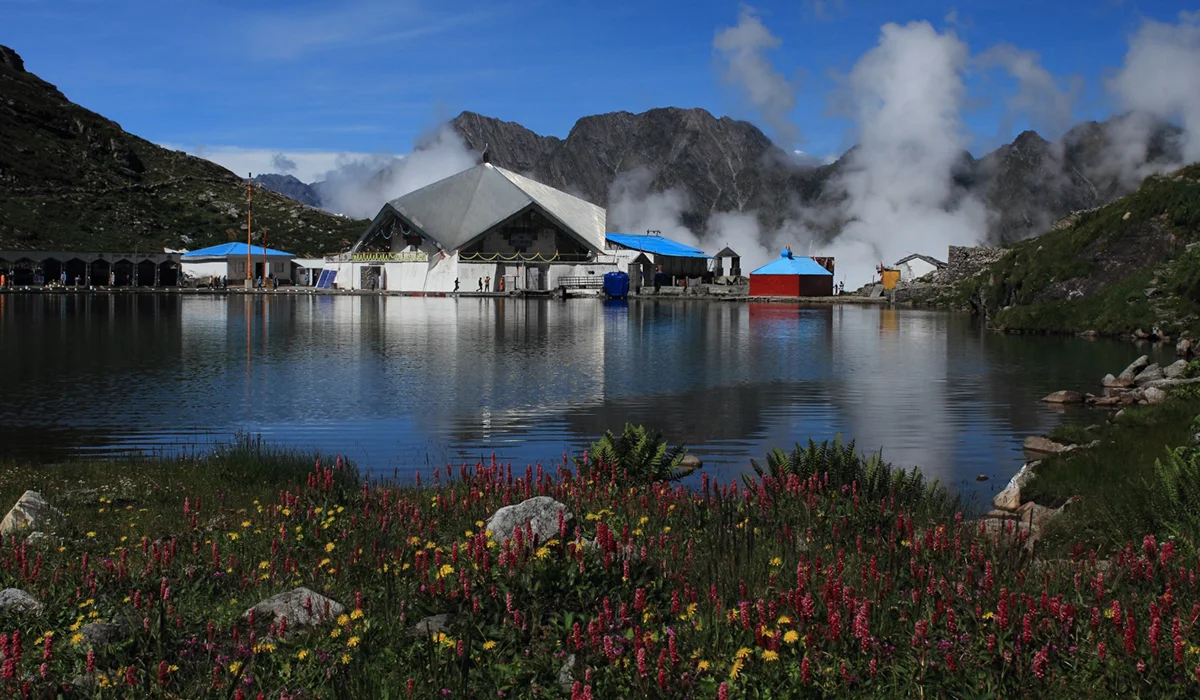 The story of the discovery of Hemkund Sahib 3 Gurdwara Hemkund Sahib