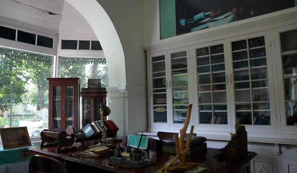 Rich Library A Treasure of Knowledge