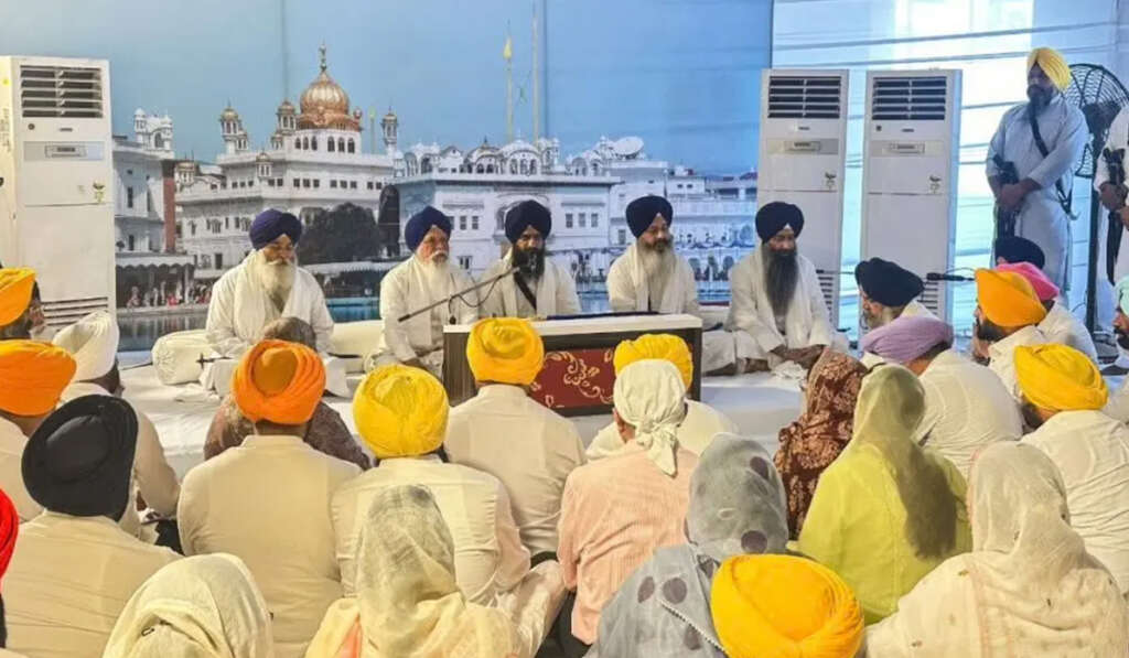 Sri Akal Takht Sahib, Elected Representatives, and the Constitutional Balance 4 Sikh religious domain