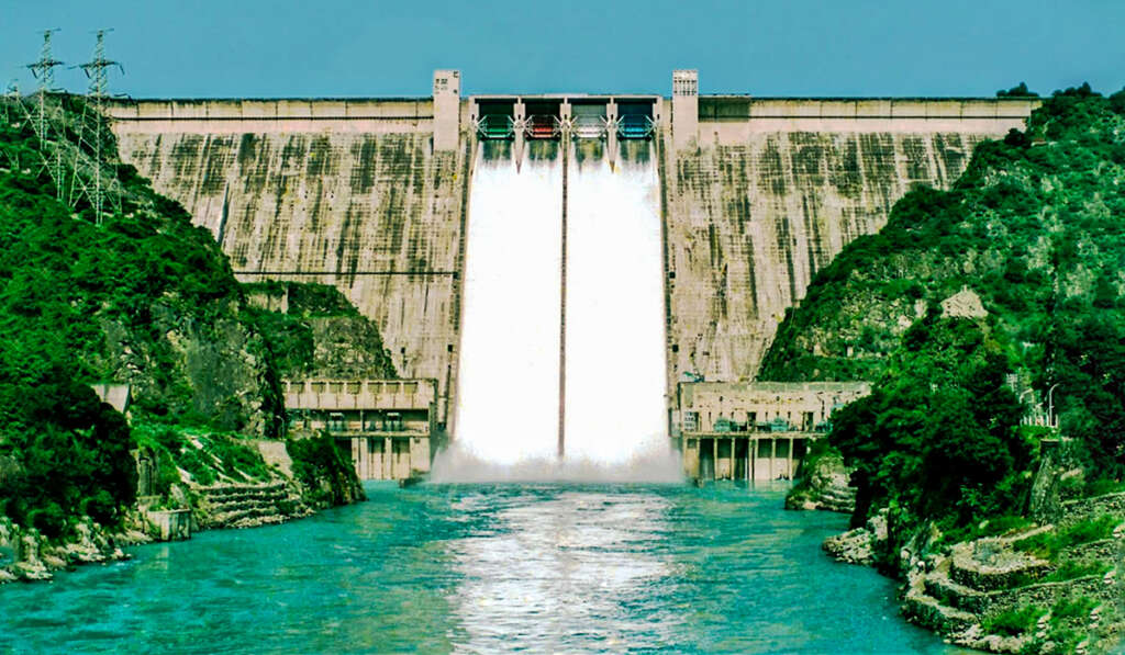 The water level of Bhakra Dam