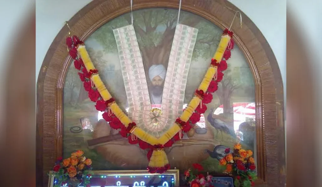Baba Jawand Singh Ji: The Saint Who Left His Police Job to Walk the Path of Divine Devotion 5 turning point came in the life