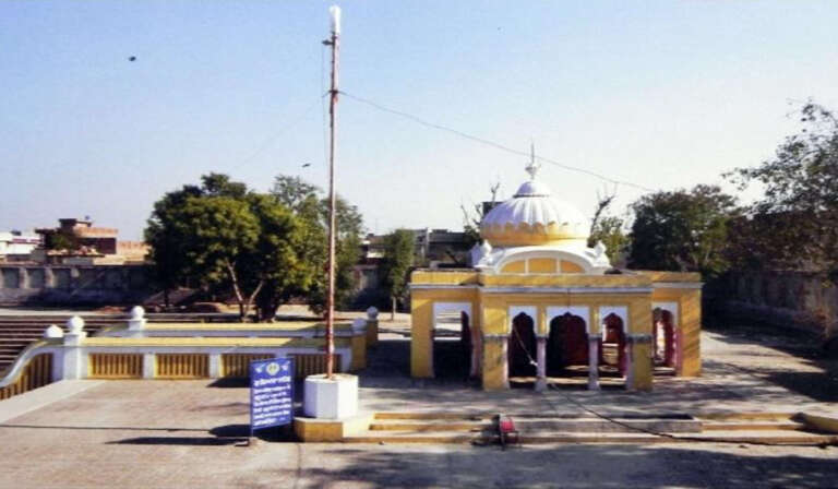Historical Places in Pakistan Touched by the Feet of Guru Nanak Dev Ji 7 ਗੁਰਦੁਆਰਾ ਕਿਆਰਾ ਸਾਹਿਬ ਨਨਕਾਣਾ ਸਾਹਿਬ 768x448 1