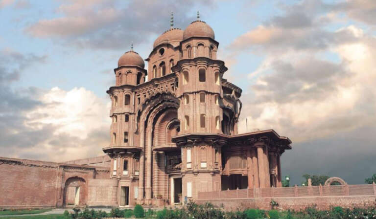 Historical Places in Pakistan Touched by the Feet of Guru Nanak Dev Ji 12 ਗੁਰਦੁਆਰਾ ਰੋੜੀ ਸਾਹਿਬ ਐਮਨਾਬਾਦ 768x448 1